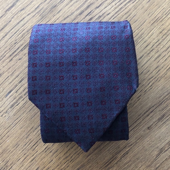 GUCCI SILK TIE - Picture 1 of 7